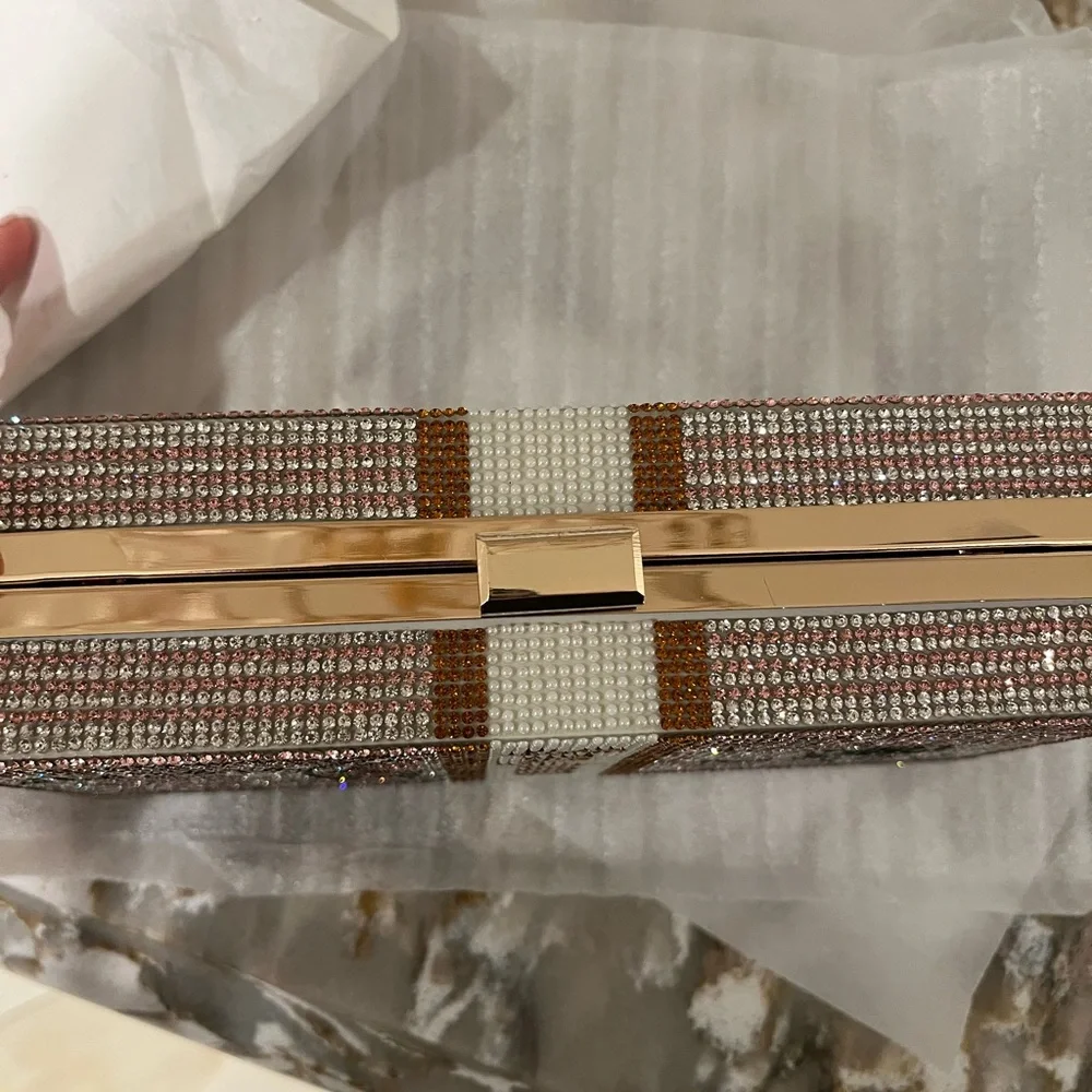 NWT pink sequin clutch - Picture 4 of 4